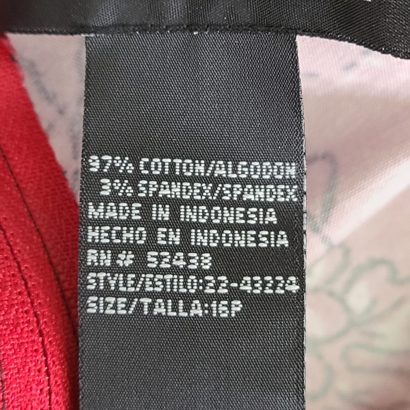 Sag Harbor Red & Black Floral Cotton Dress | 16 P - Picture 11 of 11